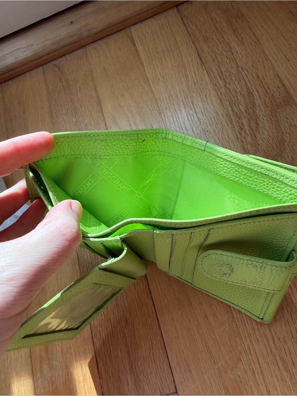 Longchamp - Lime Green Leather Bifold Compact Wallet - Picture 11 of 11